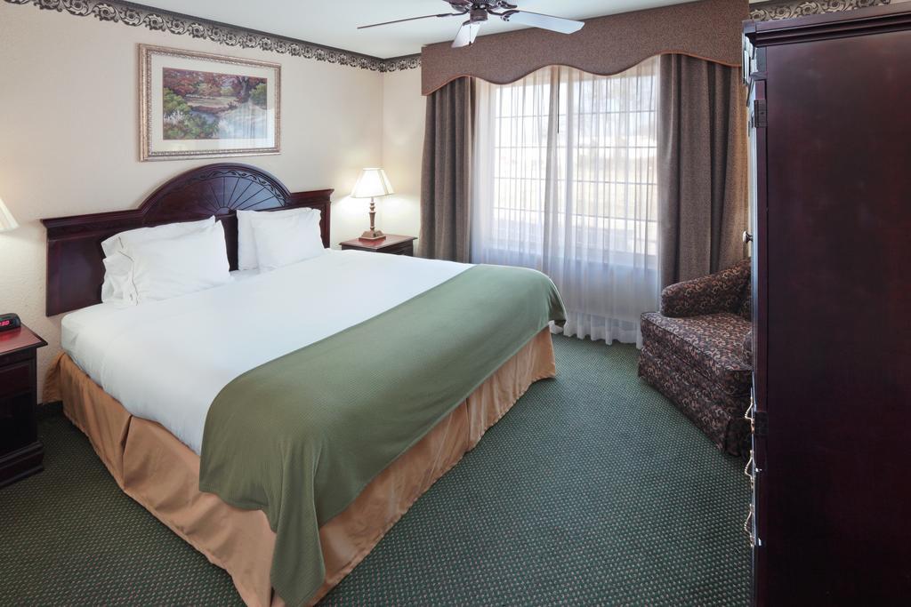 Holiday Inn Express Hotel & Suites Gainesville By Ihg Luaran gambar