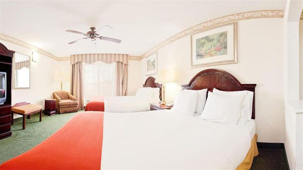 Holiday Inn Express Hotel & Suites Gainesville By Ihg Luaran gambar