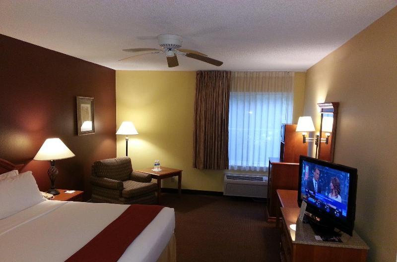 Holiday Inn Express Hotel & Suites Gainesville By Ihg Luaran gambar