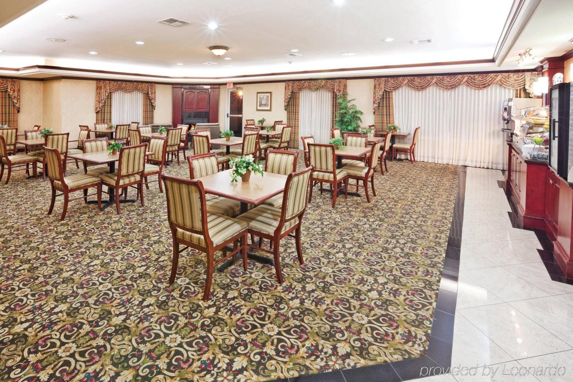 Holiday Inn Express Hotel & Suites Gainesville By Ihg Luaran gambar