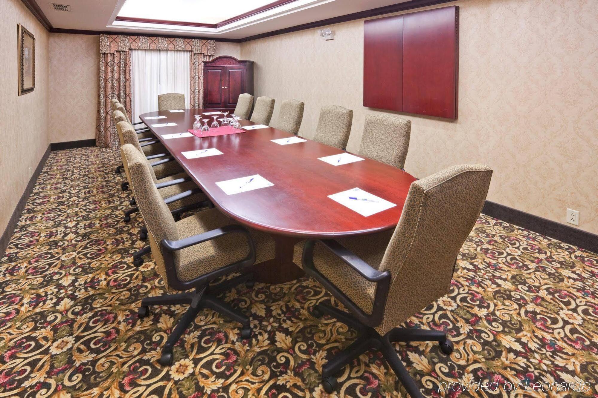 Holiday Inn Express Hotel & Suites Gainesville By Ihg Luaran gambar